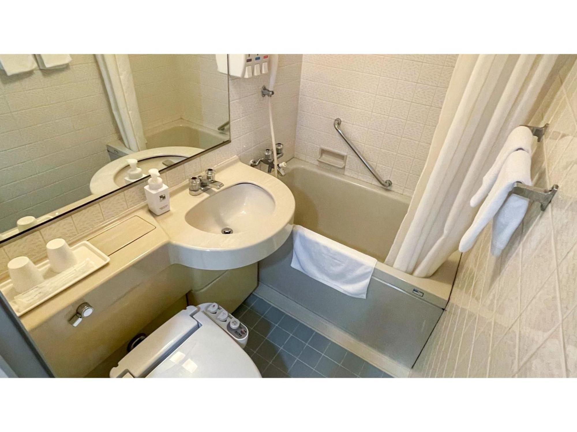 Takatsuki W&M Hotel - Vacation Stay 48546V Extérieur photo